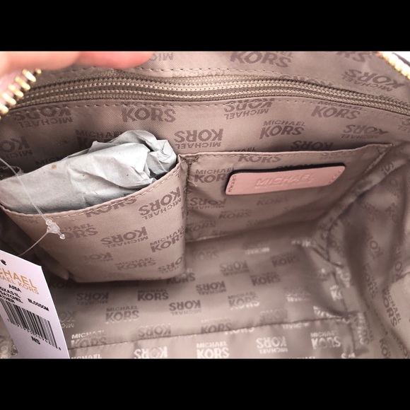 🌸NWT Michael Kors ARIA Small Satchel Pink - Picture 6 of 8
